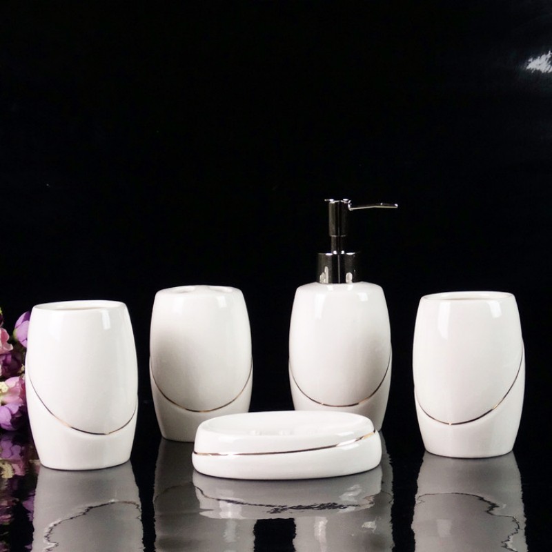 Wedding Gift for Bathroom/Red  - огляд і ціна Wedding Bathroom Supply Kit