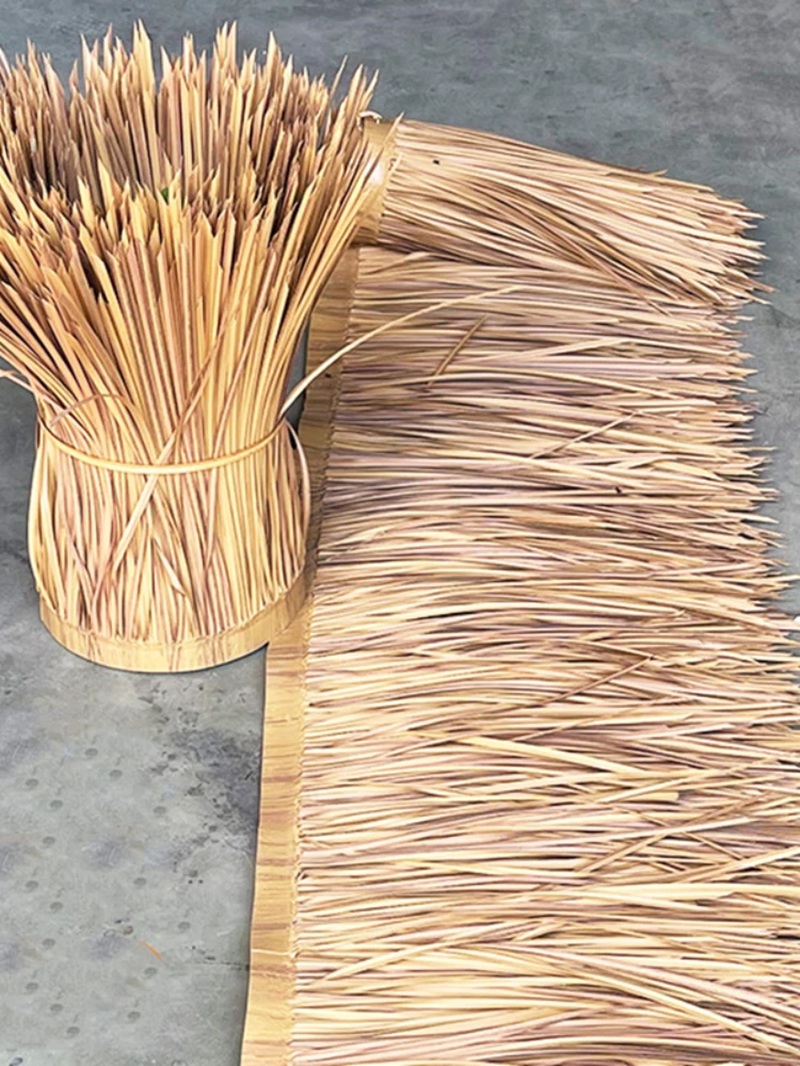 10m hot melt simulated thatch  - огляд і ціна The Wedding Supply Store